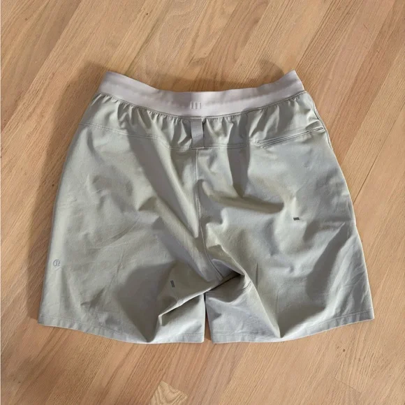 Lululemon LTT Licensed To Train Shorts size M beige like new no liner - Picture 3 of 11